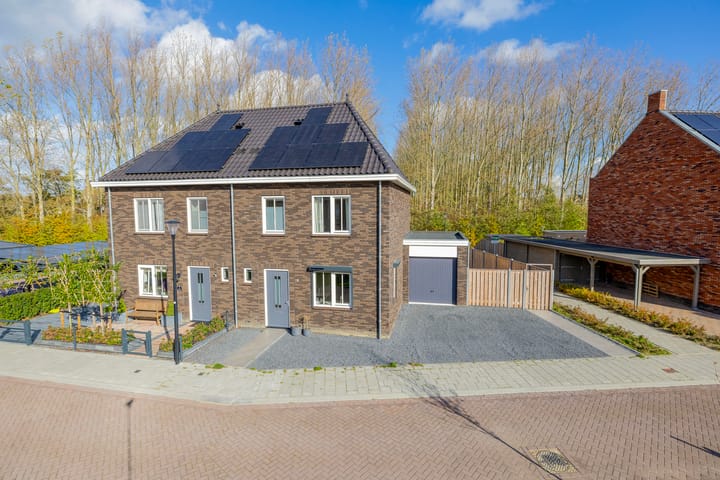 Stadthof 7 in Stad aan 't Haringvliet foto