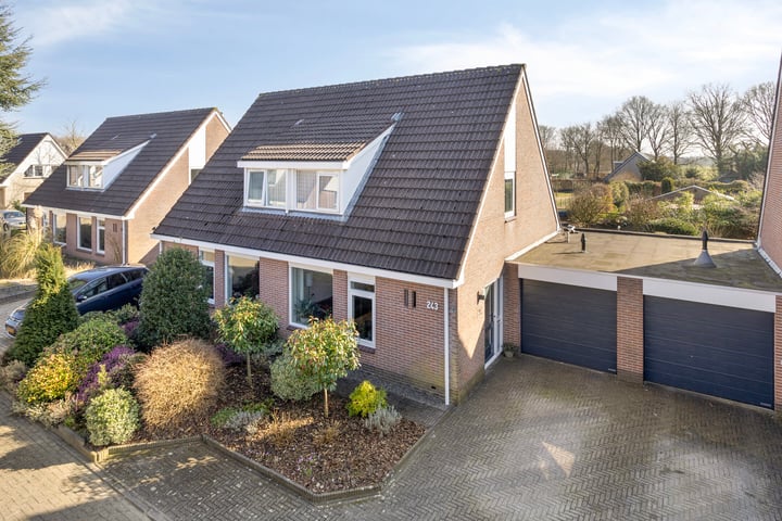 Stal 243 in Drachten foto