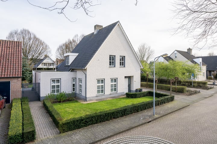 Standaardmolen 54 in Weert foto