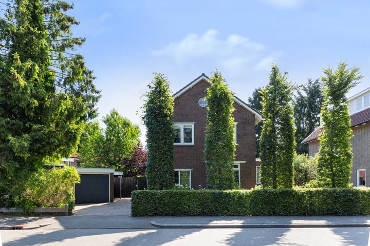 Foto van woning Staringlaan 1, Apeldoorn