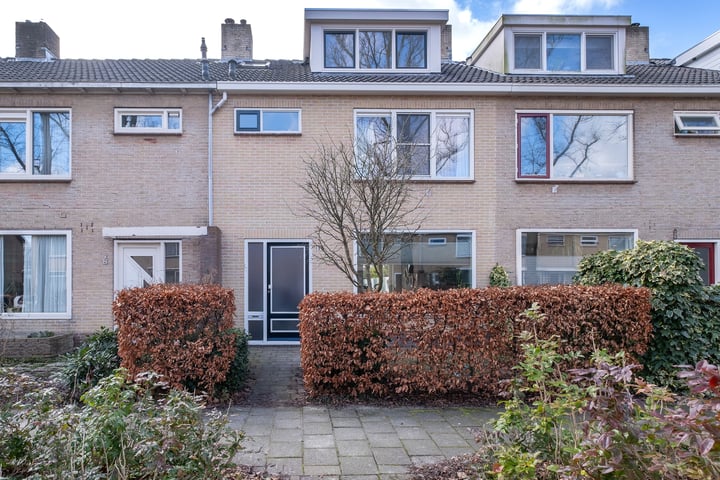 Staringlaan 6 in Heerhugowaard foto