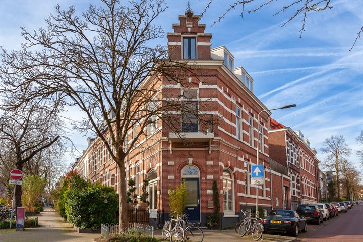 Staringplein 38 in Arnhem foto