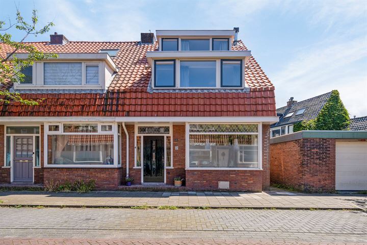 Starrebosstraat 2 in Velsen-Noord foto