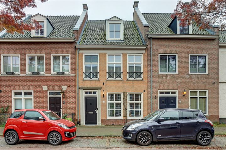 Statenlaan 73 in Helmond foto