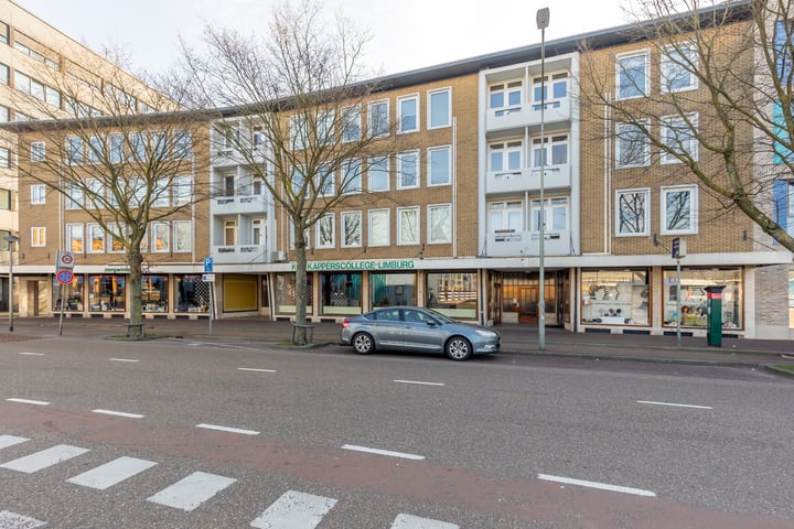 Stationsplein 10-II in Sittard foto