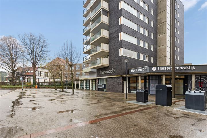 Stationsplein 45 in Emmen foto