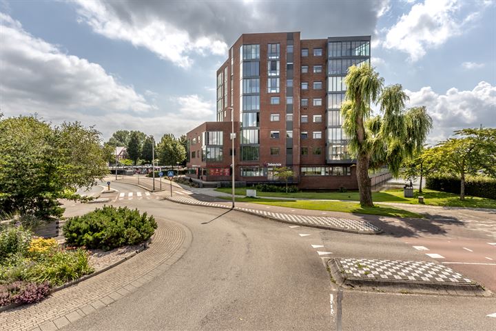 Stationsplein 47 in Nieuwerkerk aan den IJssel foto
