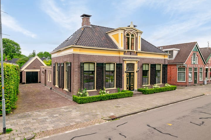 Stationsstraat 14 in Grijpskerk