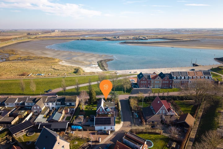 Stationsstraat 3 in Sint Philipsland foto