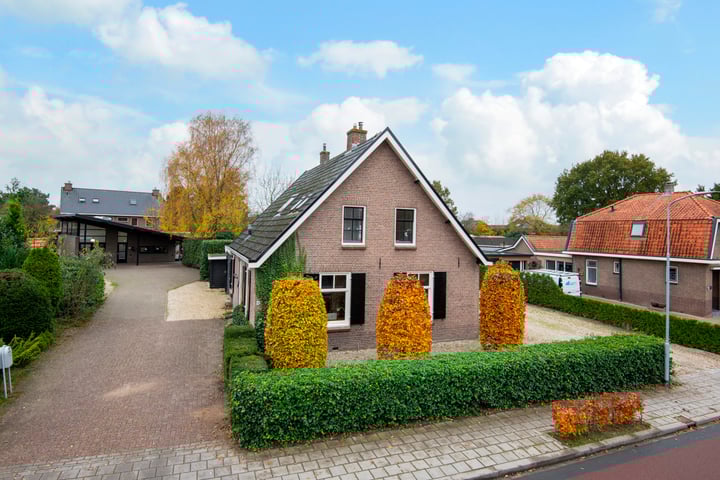 Stationsstraat 43 in Putten foto