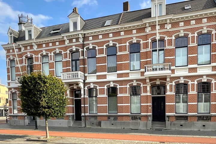 Stationsstraat 7 in Bergen op Zoom foto