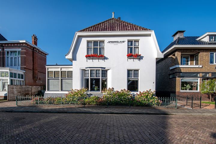 Stationsstraat 7 in Winschoten foto