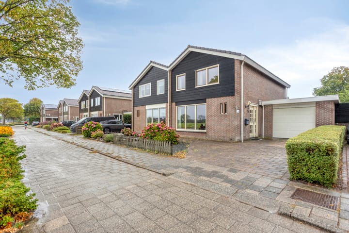 Stationsstraat 79 in Warmenhuizen