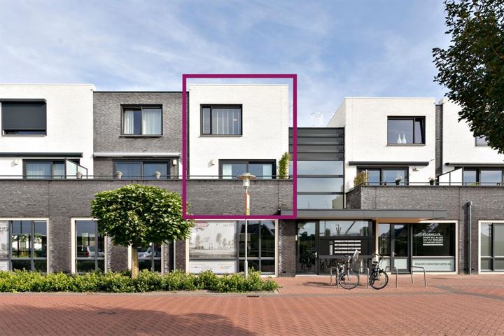 Stationsstraat 83 in Kapelle foto