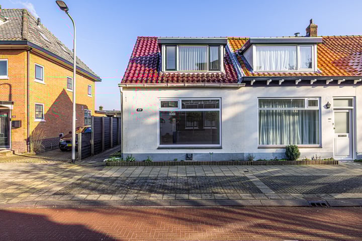 Stationsweg 104 in Hillegom foto