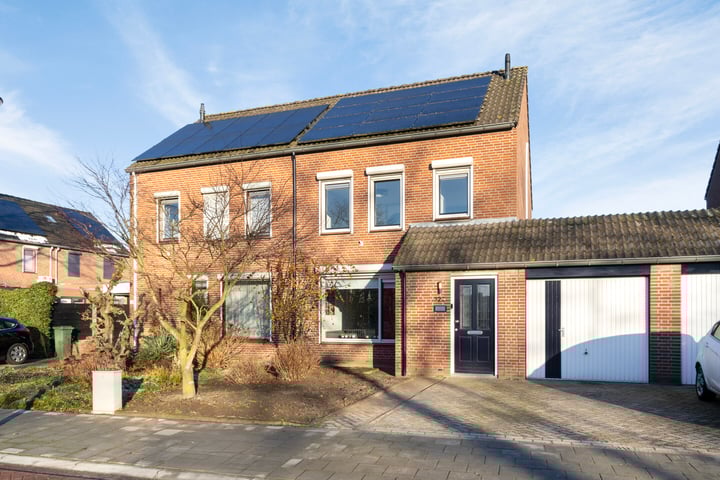Stationsweg 123 in Venray foto