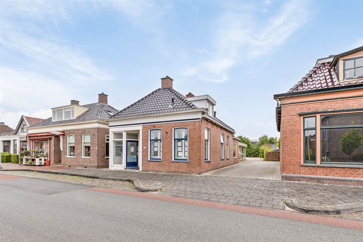 Stationsweg 19 in Bedum foto