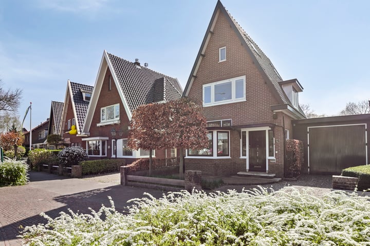 Stationsweg 72 in Heiloo foto