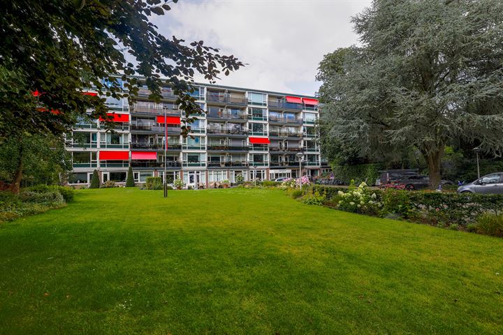 Stationsweg 92-108A in Ede foto