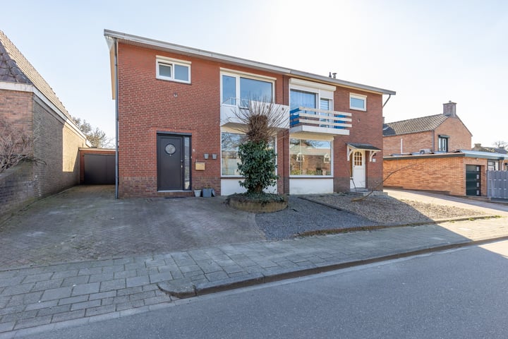 Steegstraat 4 in Urmond foto
