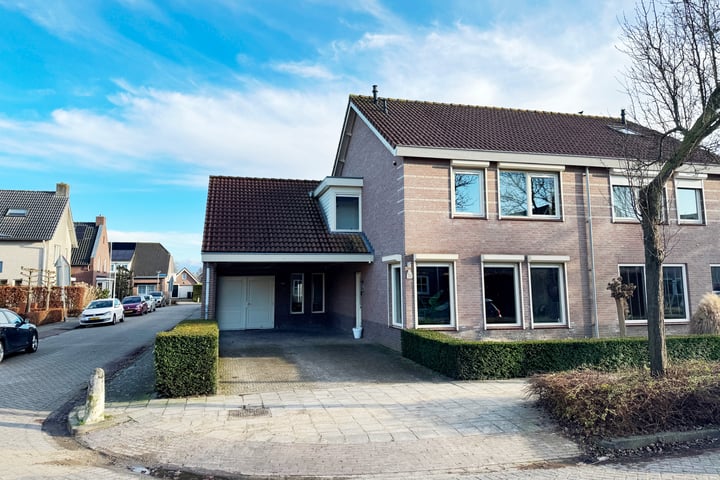 Steenakker 22 in Hedel foto