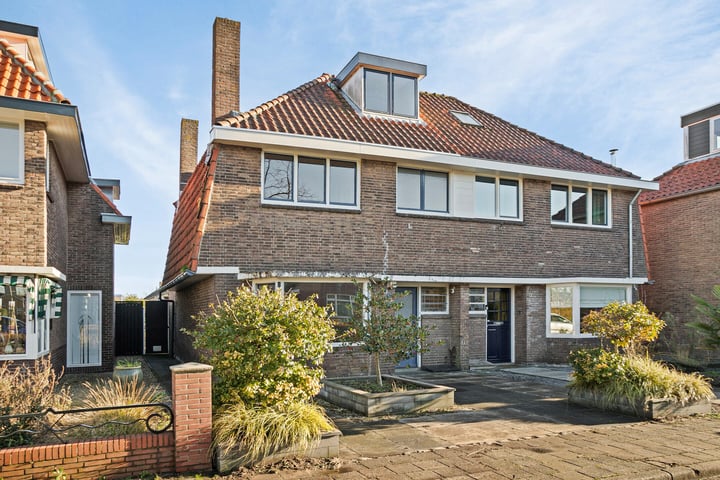 Steenbergseweg 11 in Dinteloord foto