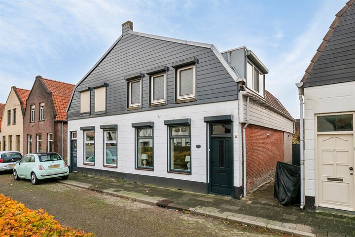 Steenbergseweg 27 in Dinteloord foto