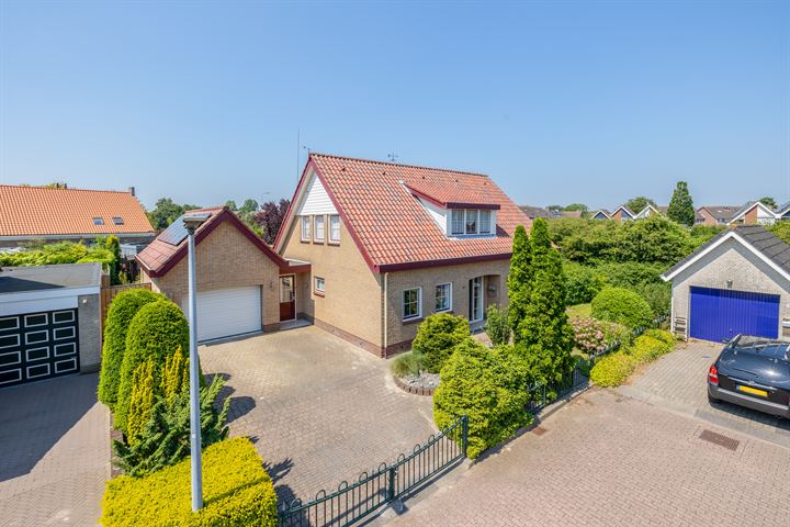 Steenkreek 31 in Ouddorp foto