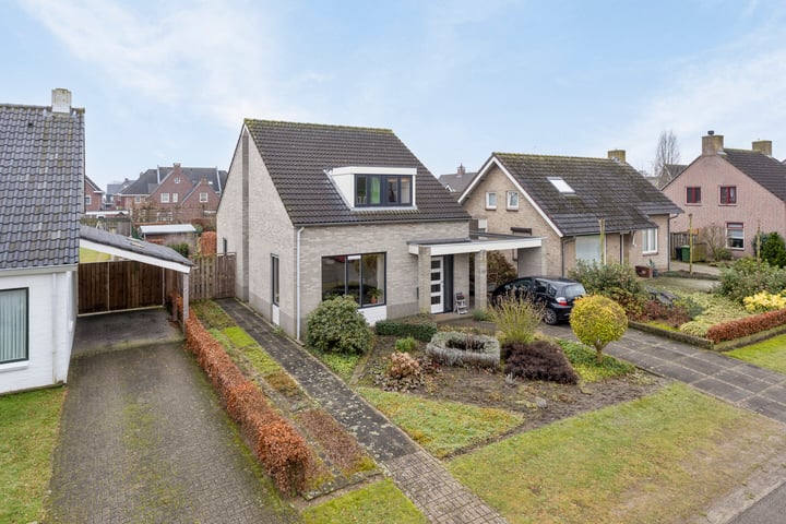 Steenovenstraat 28 in Veghel foto