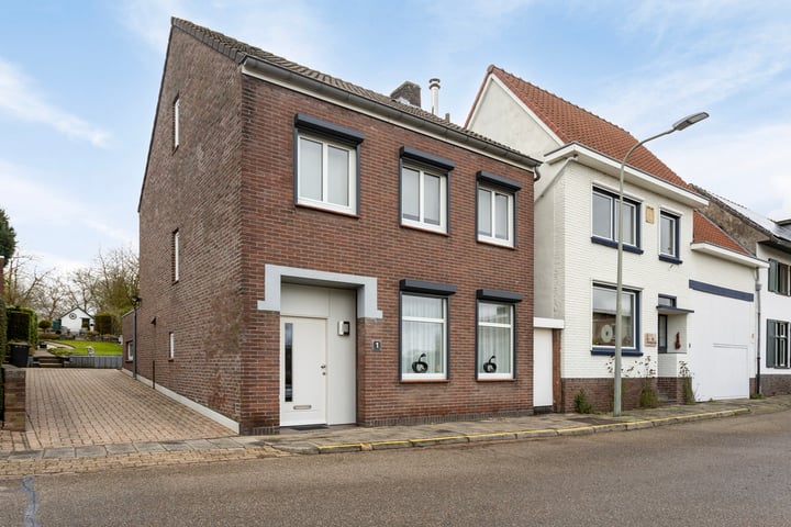 Stegelstraat 1 in Nuth foto