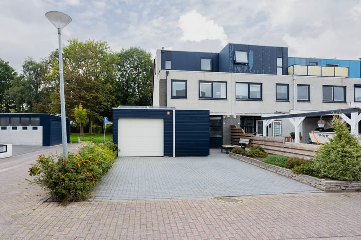 Steiger 16 in Groningen