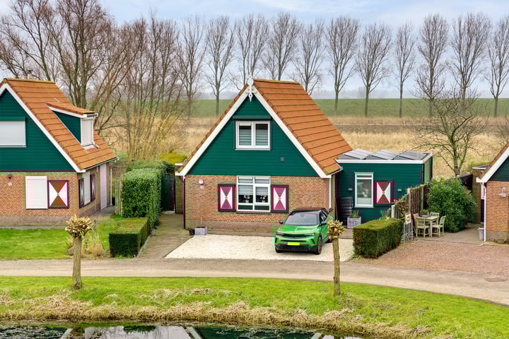 Steigerdijk 11-18 in Ooltgensplaat foto