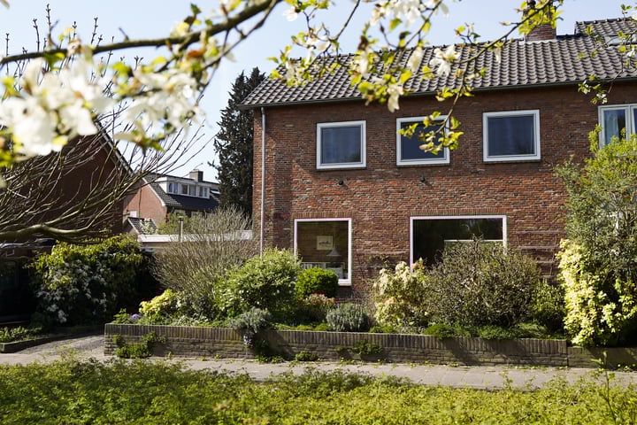 Stenenkruis 25 in Oosterbeek foto