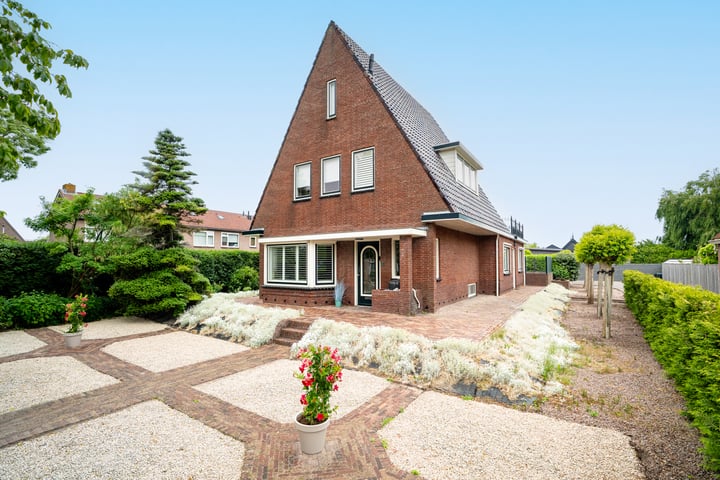 Steneweg 81 in Middelharnis foto
