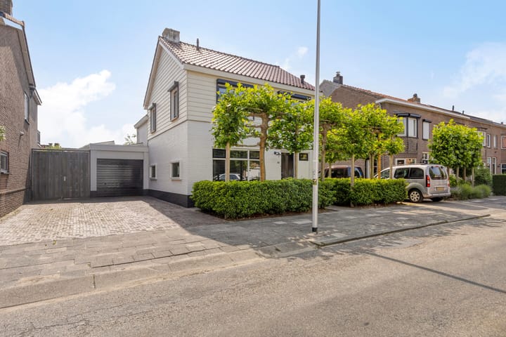 Steneweg 86 in Middelharnis foto