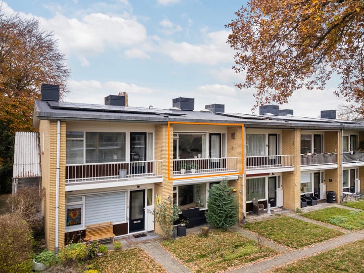 Steniahof 128 in Zeist