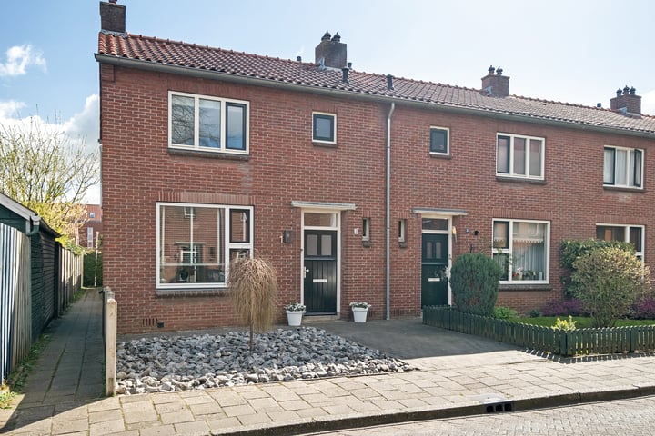 Stephensonstraat 1 in Hengelo