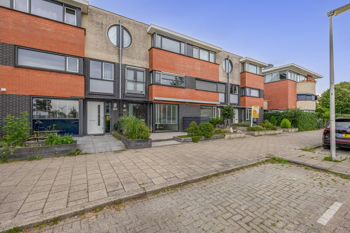 Sterrenlaan 142 in Waddinxveen foto