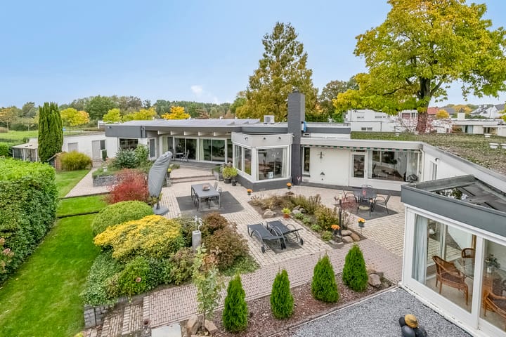 Stevinplantsoen 11 in Helmond foto