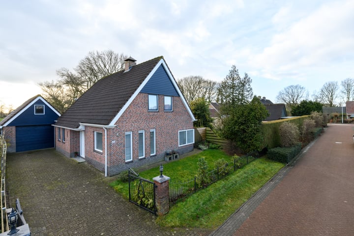Stienpad 33 in Oosterstreek foto
