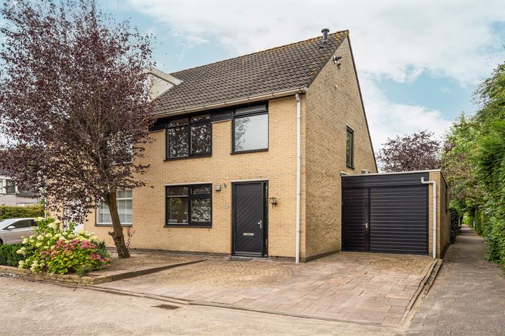 Stigterhof 18 in Abcoude foto