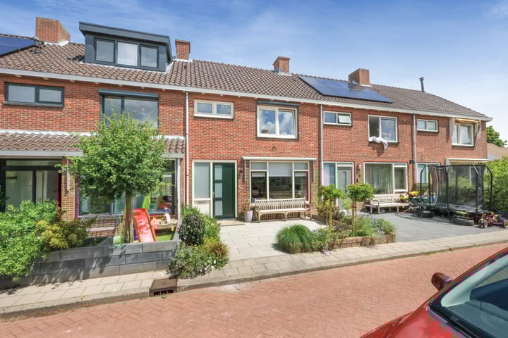Stijkelstraat 18 in Heemskerk foto