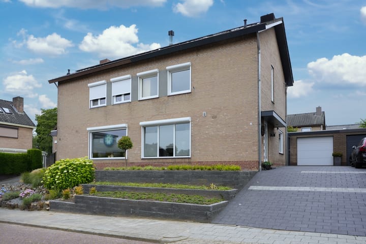 Stijn Streuvelsstraat 12 in Landgraaf foto
