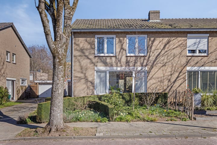 Stikkerstraat 17 in Geleen foto