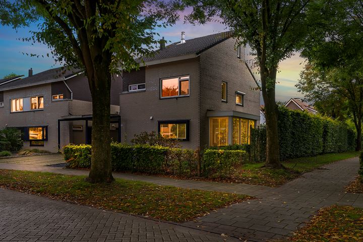 Stockholmstraat 32 in Hengelo foto