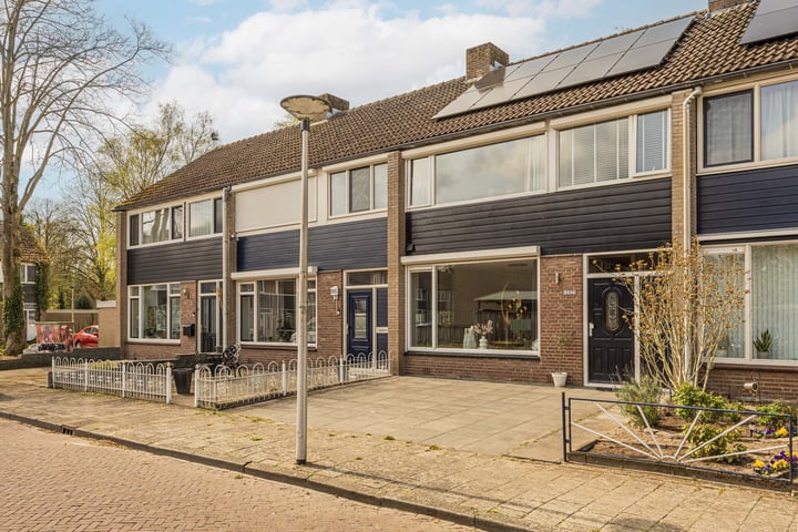 Stokkumbrink 157 in Enschede foto