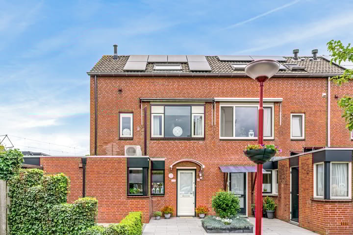 Stormvogel 11 in Nieuwegein foto