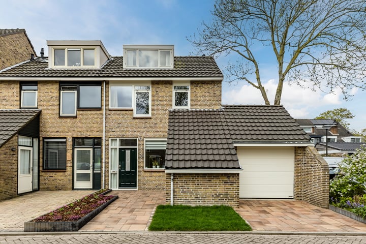 Straalsteen 105 in Heerhugowaard