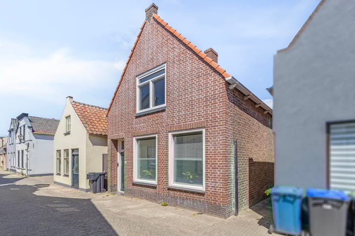 Straatdijk 45 in Dirksland foto
