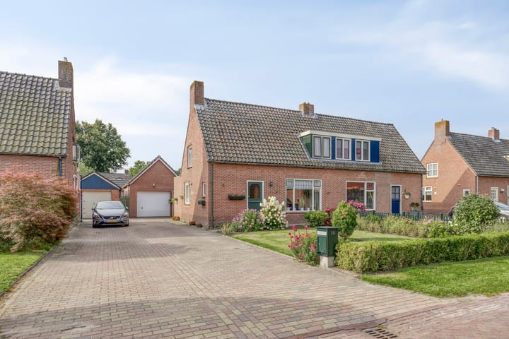 Straatkampen 36 in Rolde